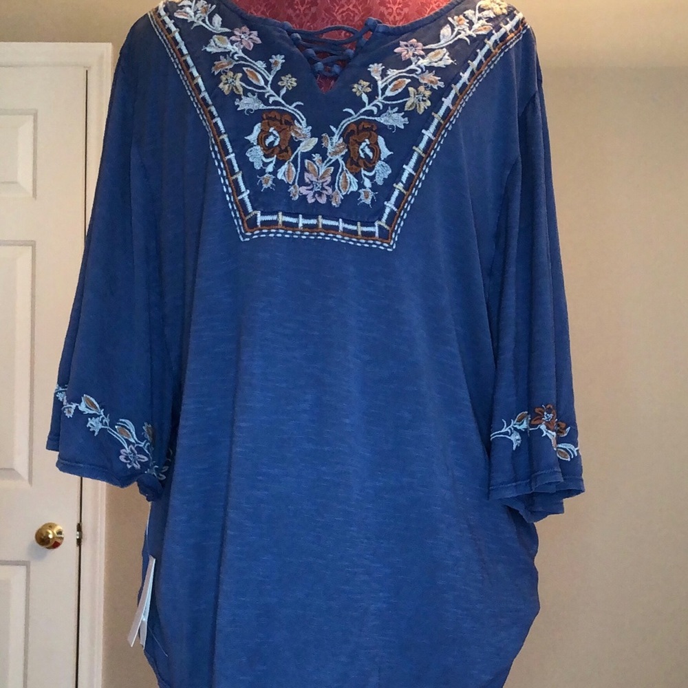 Womans Boho babe top. NWT